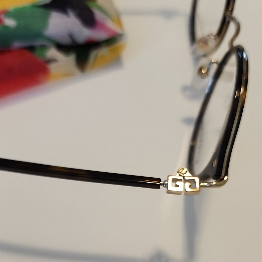 Givenchy Black Round Glasses with Silver Accents - Picture 7 of 9